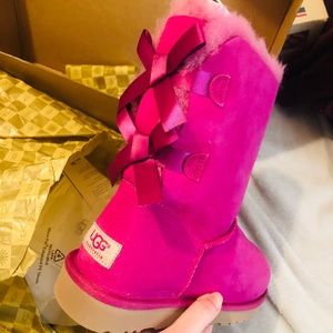 Pink Ugg boots brand new size 8
